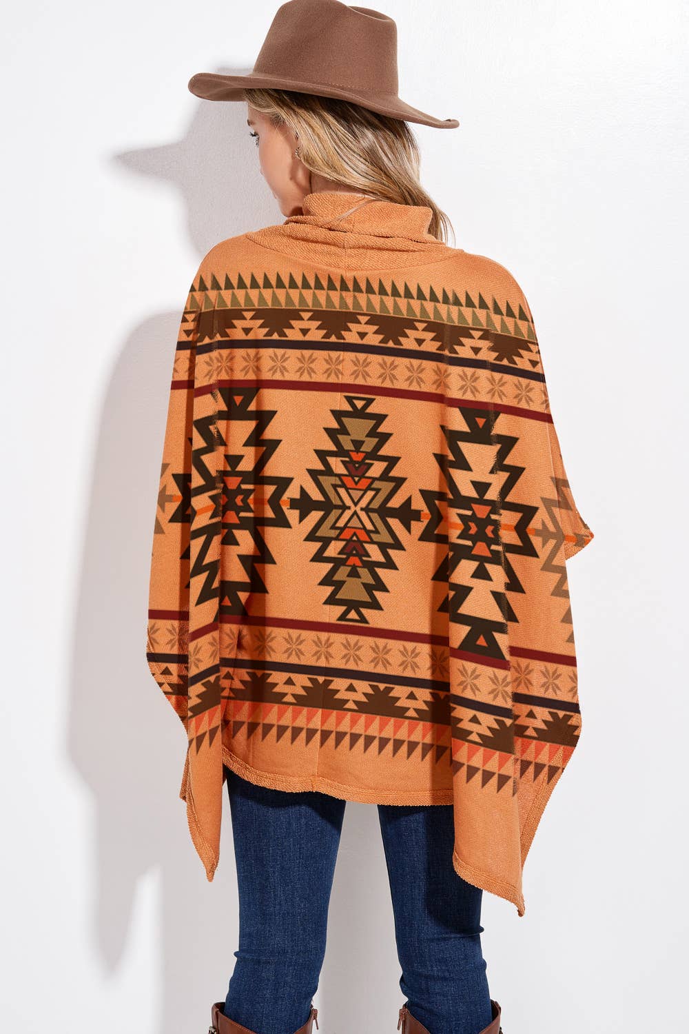 Phil Love – Großhandel Poncho – Damen – T773S2037 - Lässiger aztekischer Poncho mit Rollkragen5