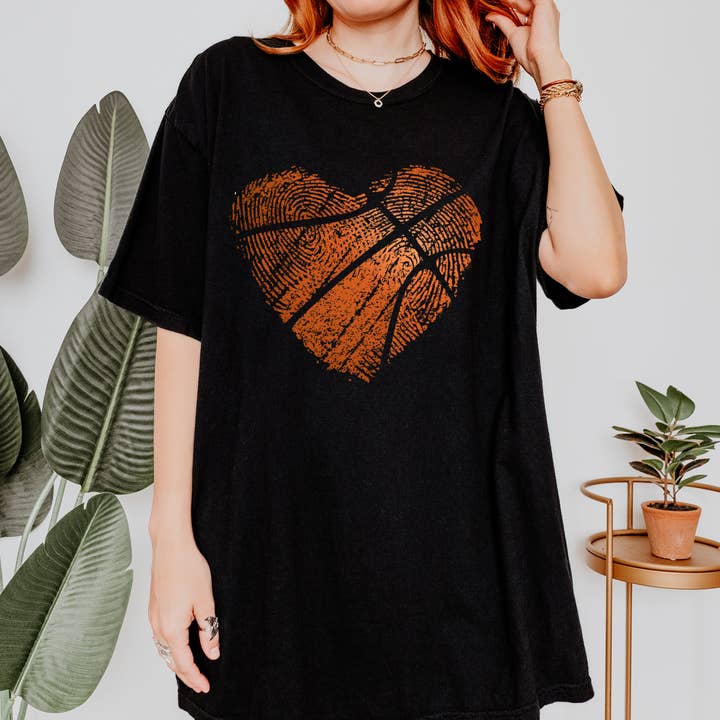 Emogifts - Wholesale Screen Printed T-Shirt - Women's - Basketball Heart Tee