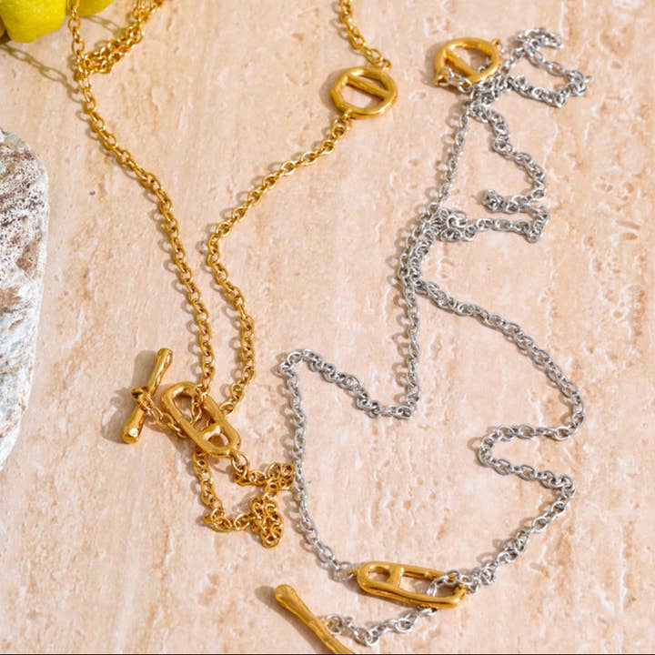 Misgraceful – wholesale Pendant/charm necklace – T Bar Lock Necklace - Gold or Silver3