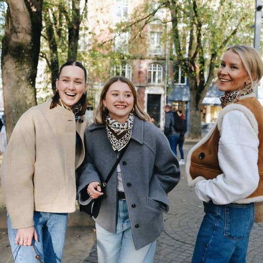 Love Explorers - Wholesale Scarf - Women's - Leopard scarf - My little essential flower brown2