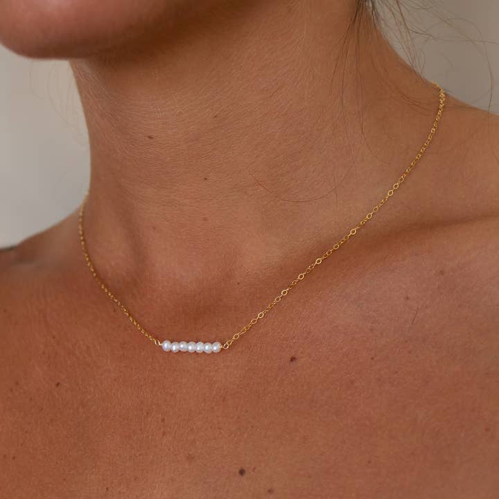 Christine Elizabeth Jewelry - Wholesale Beaded/Pearl Necklace - Freshwater Pearl Bar Necklace1