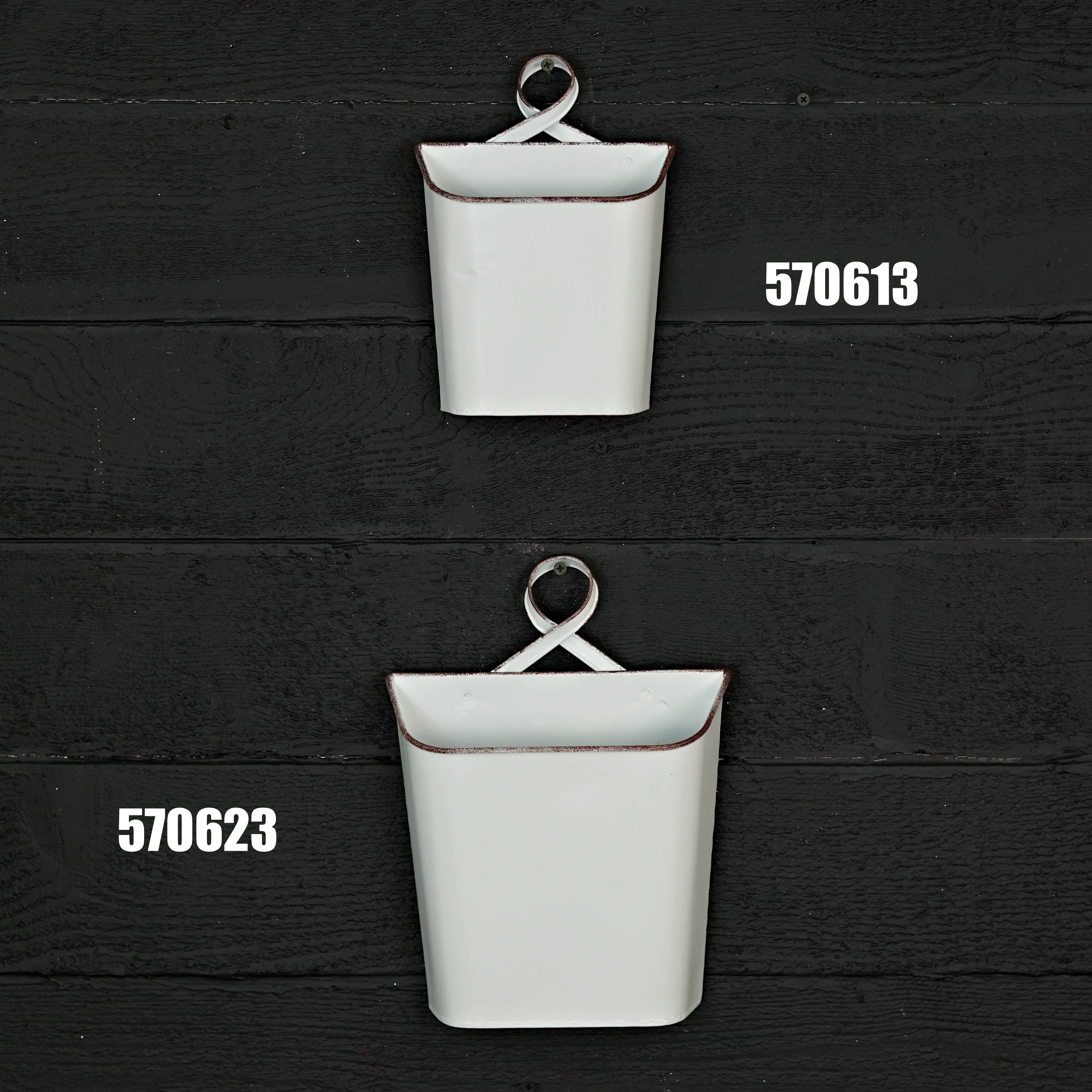 Holiday Depot Inc. - Wholesale Bucket/Pail - 570613- Metal Wall Bucket-White with Rusty Edges-9Hx6.5Wx2.24