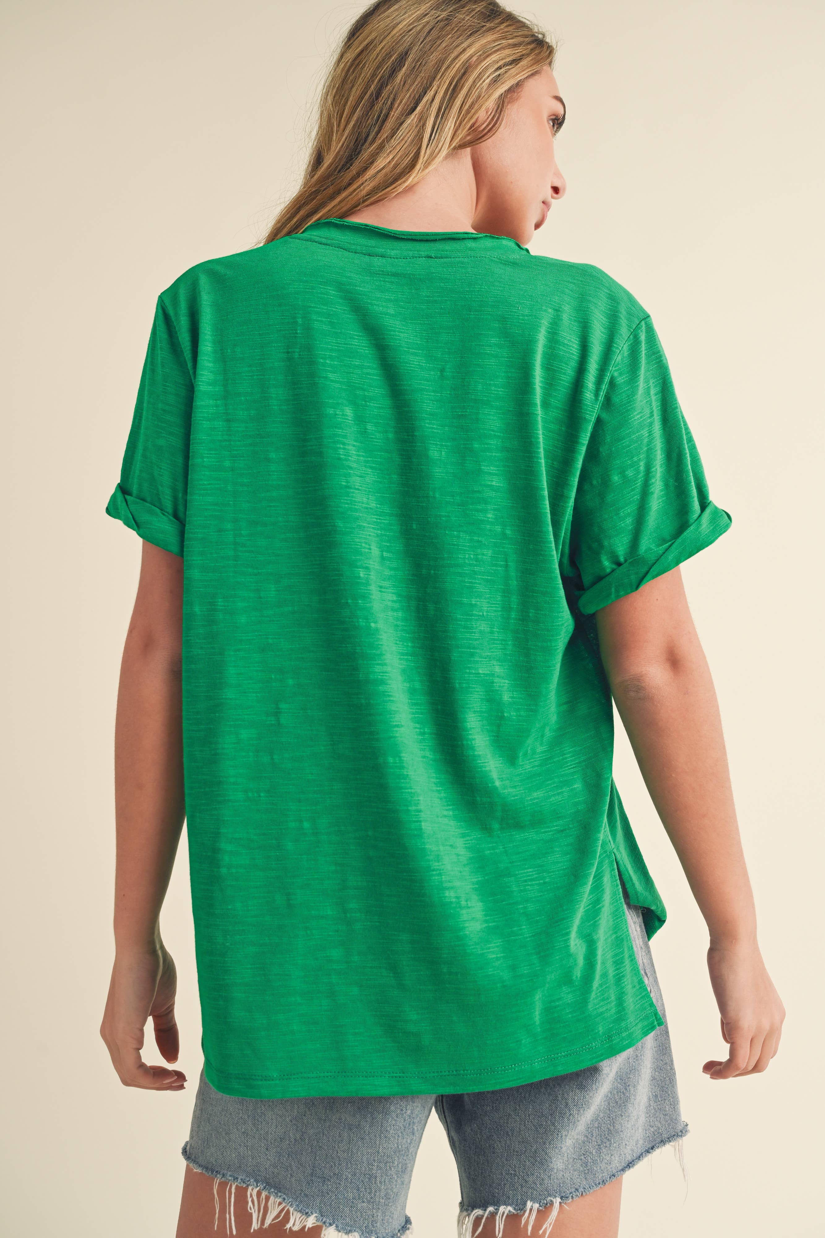 AEMI + CO - Wholesale T-Shirt - Women's - 8286DK Zoie V-Neck Short Sleeve Top 521