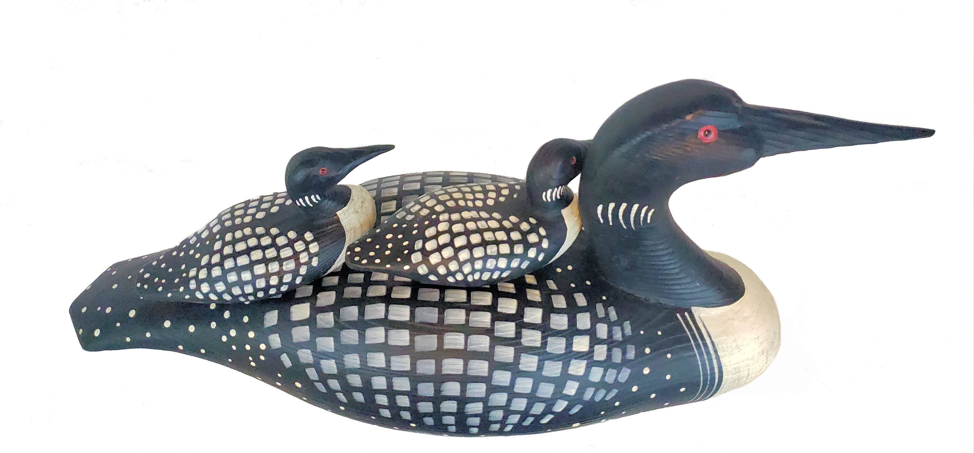 Three Points Design - Wholesale Decorative Figurine - Loon  Duck Decoy with two passengers2