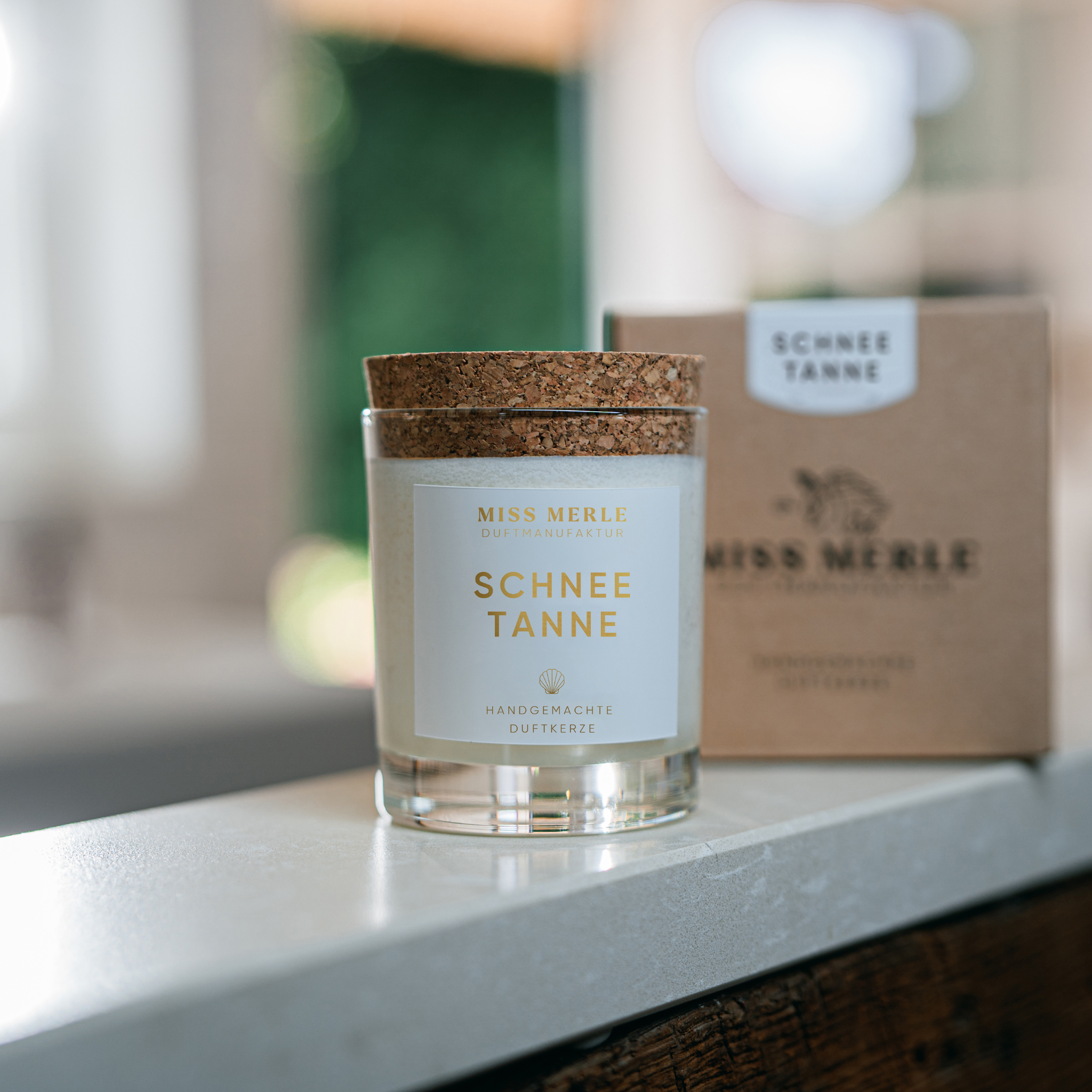 MISS MERLE Duftmanufaktur - Wholesale Jar/Filled Candle - Christmas Candle SNOW FIR – Winter Scented Candle with Fir Scent1