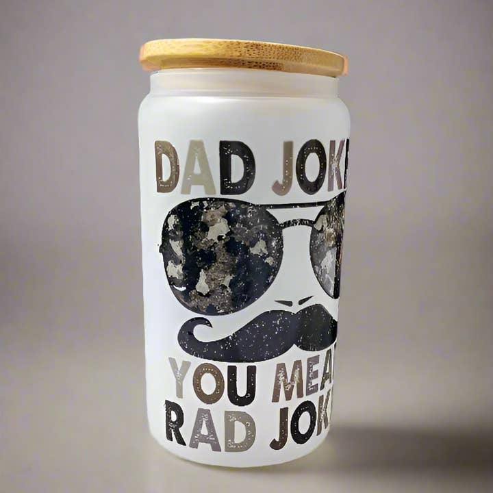 Celestia Libra Creative – wholesale Drinking glass/cup – Glass Can Cup with Straw - 'Dad Jokes? Rad Jokes!'3