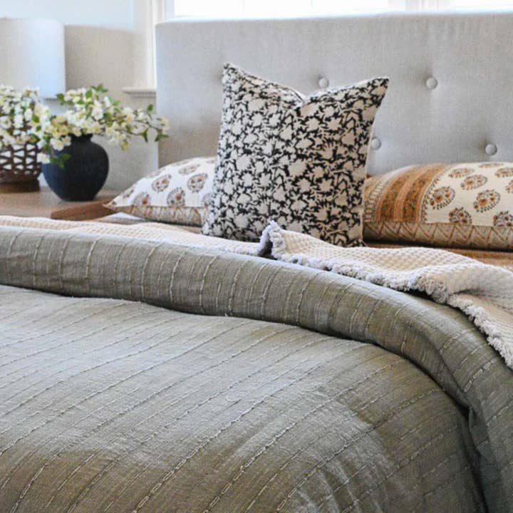 Thread To Form – wholesale Sheet set – FloraNest Bed Sheet Set2