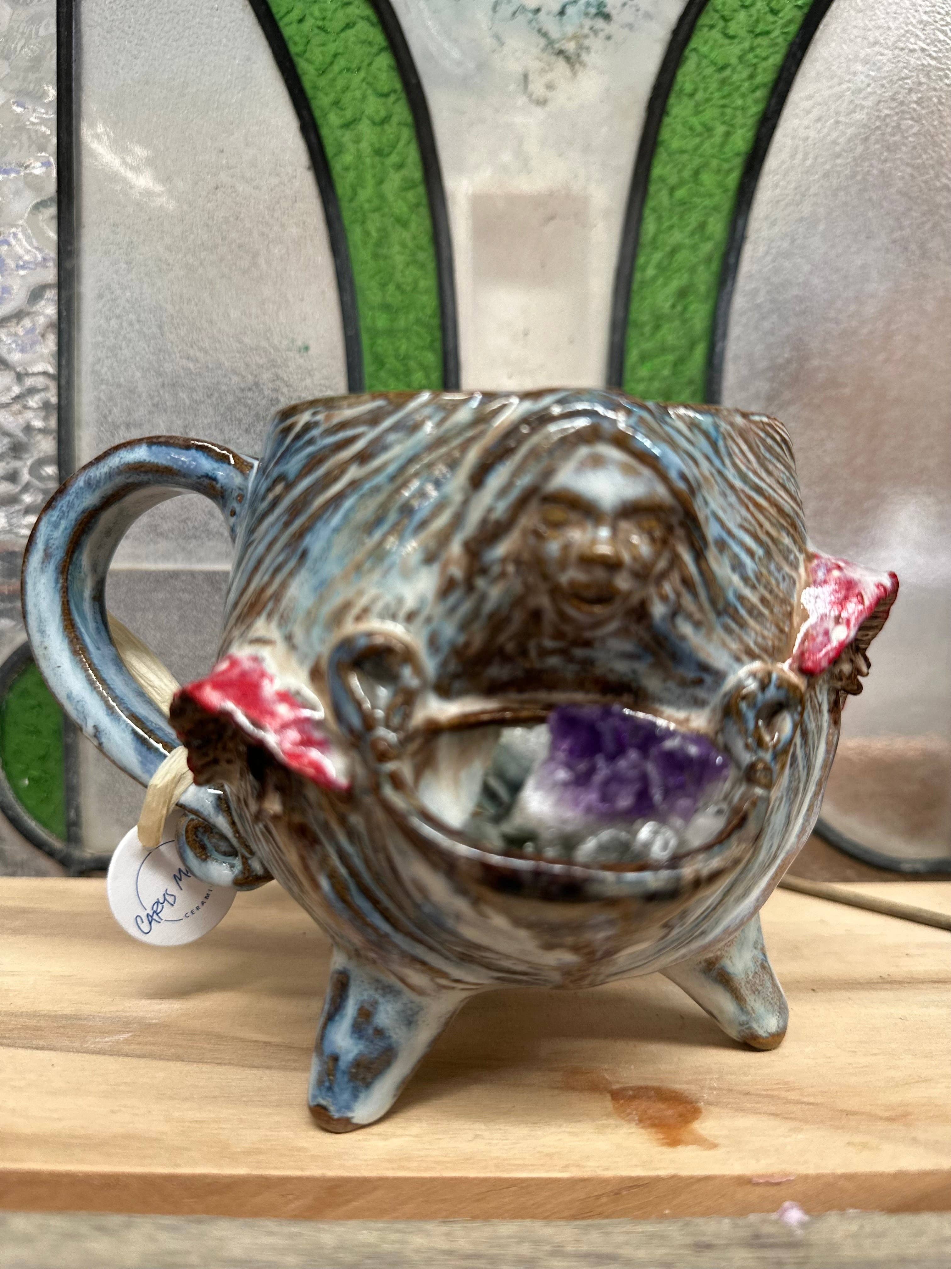 Carys Martin Ceramics - Wholesale Decorative Tabletop Object - Cauldron Crystal Cup – Goddess & Toadstools with Amethyst Cluster5