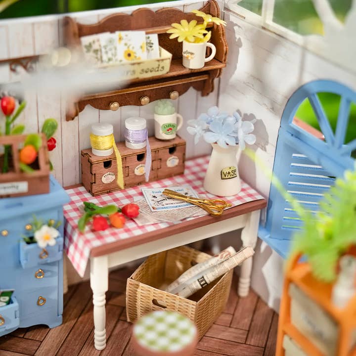 Hands Craft - Wholesale DIY Craft Kit - DIY Miniature House Kit: Dreamy Garden House6