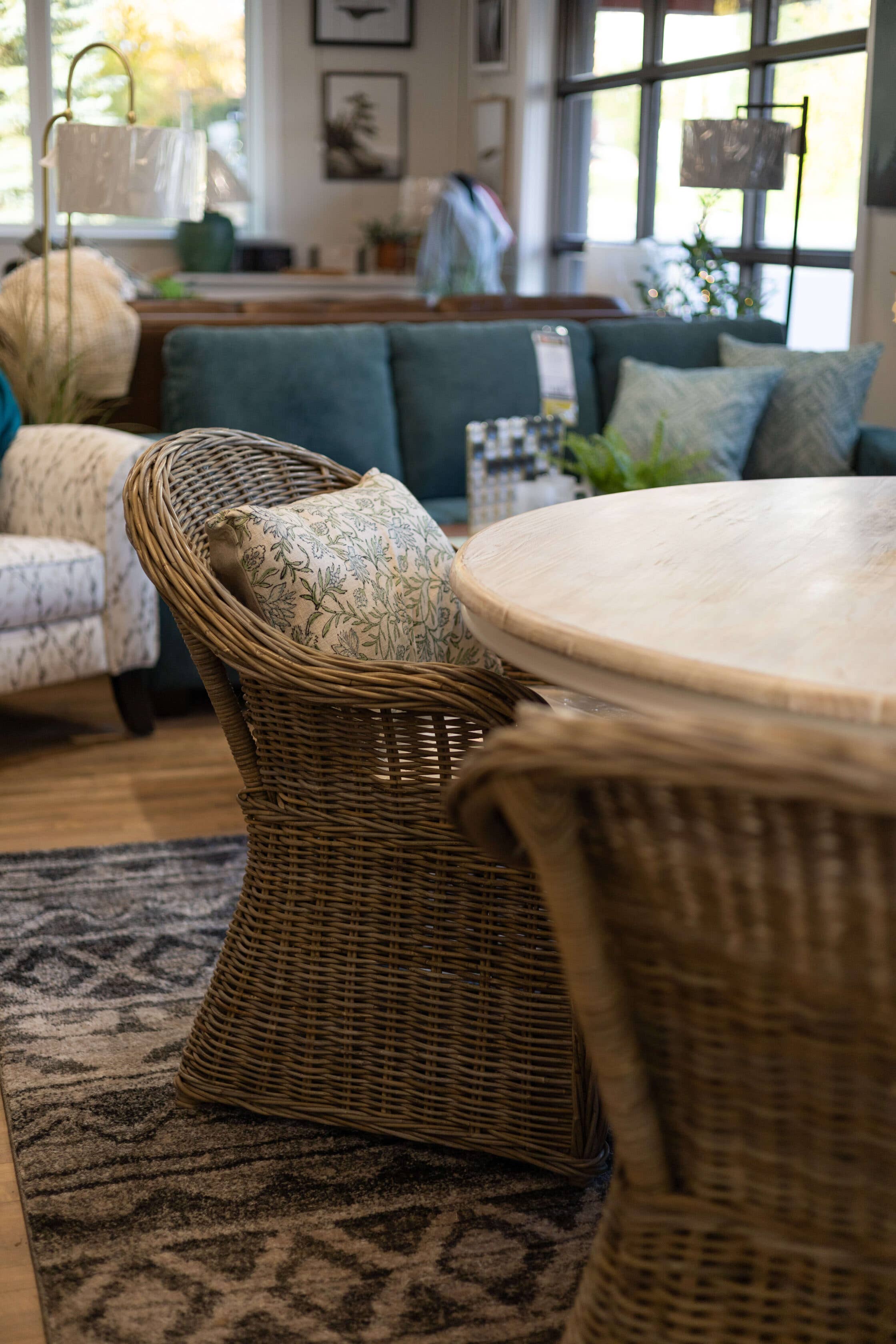 Bacon Basketware - Vente Chaises - FAUTEUIL STEINBERGEN AVEC COUSSIN3