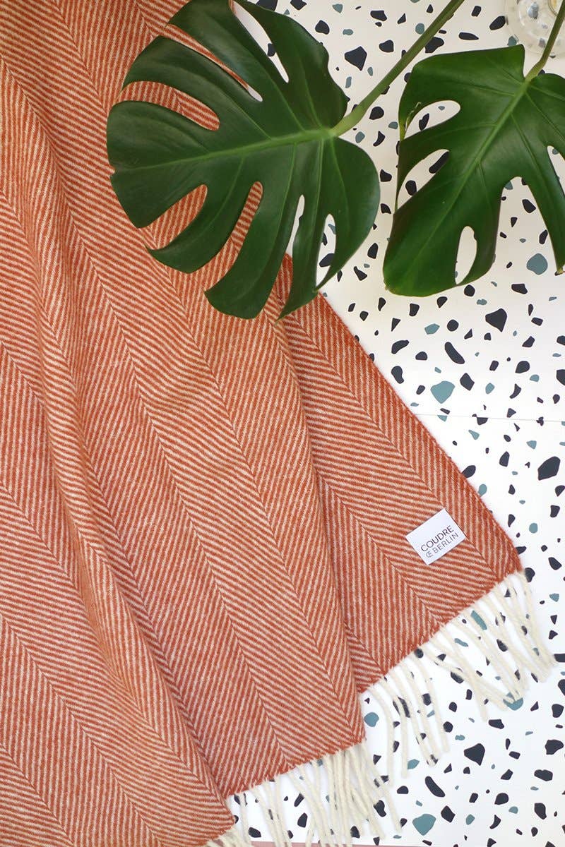 Coudre Berlin - Wholesale Throw Blanket - Herringbone terracotta woolen blanket/cuddly blanket1