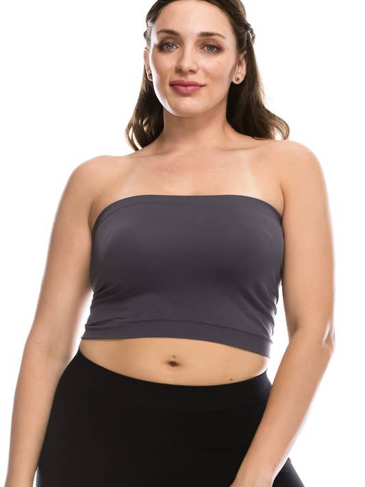 HAUT TUBE DE TAILLE PLUS BASIQUE pour la vente par KurveShop