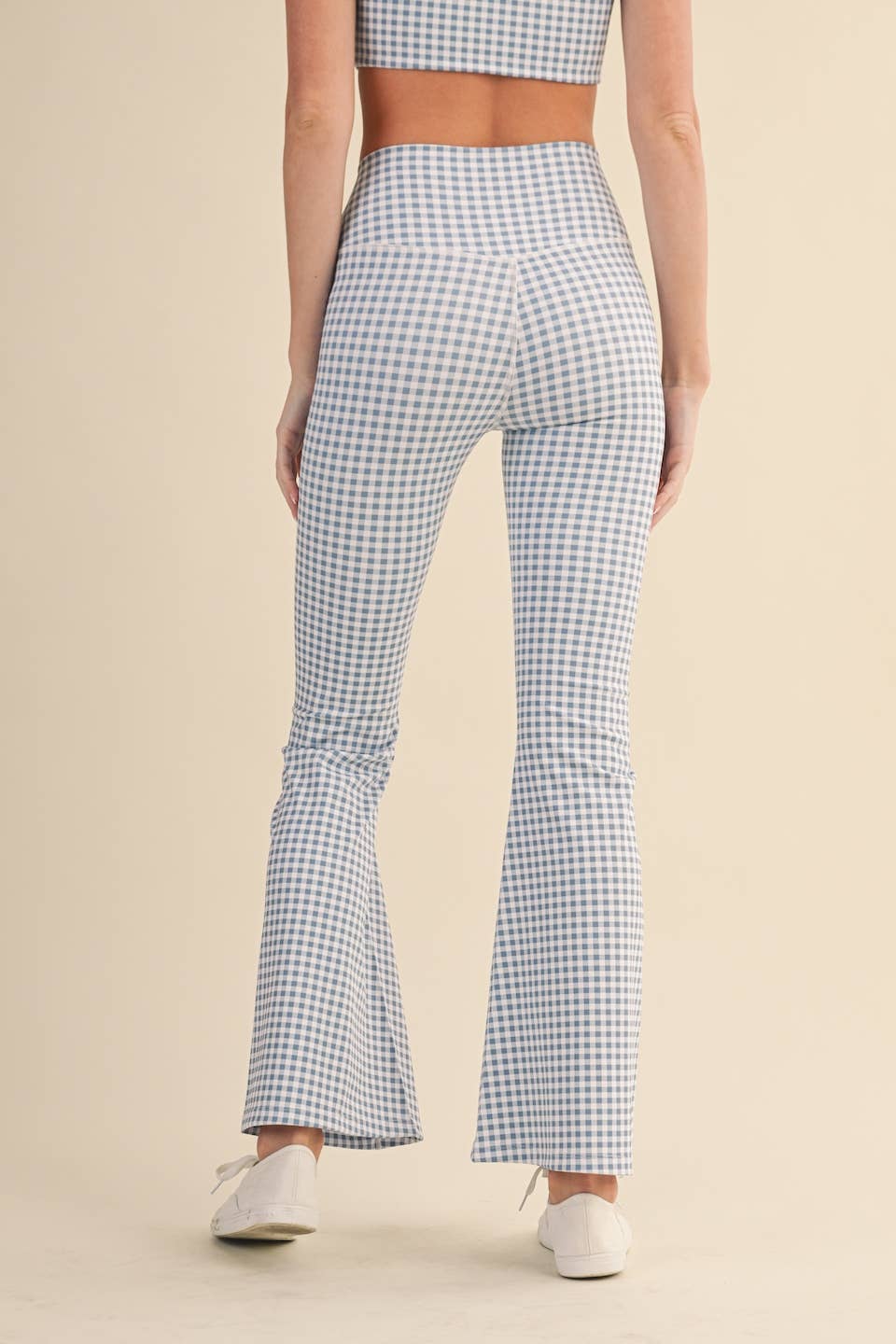 KIMBERLY C – Engroshandel Sports-/loungeleggings – til kvinder – Gingham Print Højtaljede Crossover Flare Leggings30