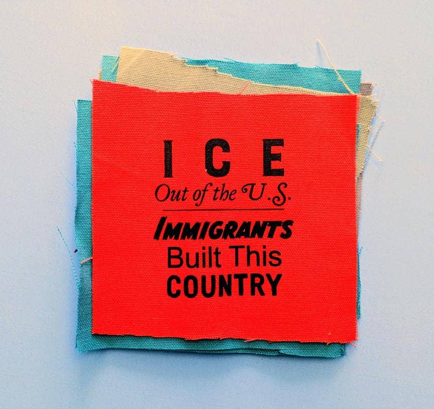 Microcosm Publishing & Distribution - Venta al por mayor Parches - Parche #320: ICE Fuera de EE. UU., Los Inmigrantes Construyeron Este País