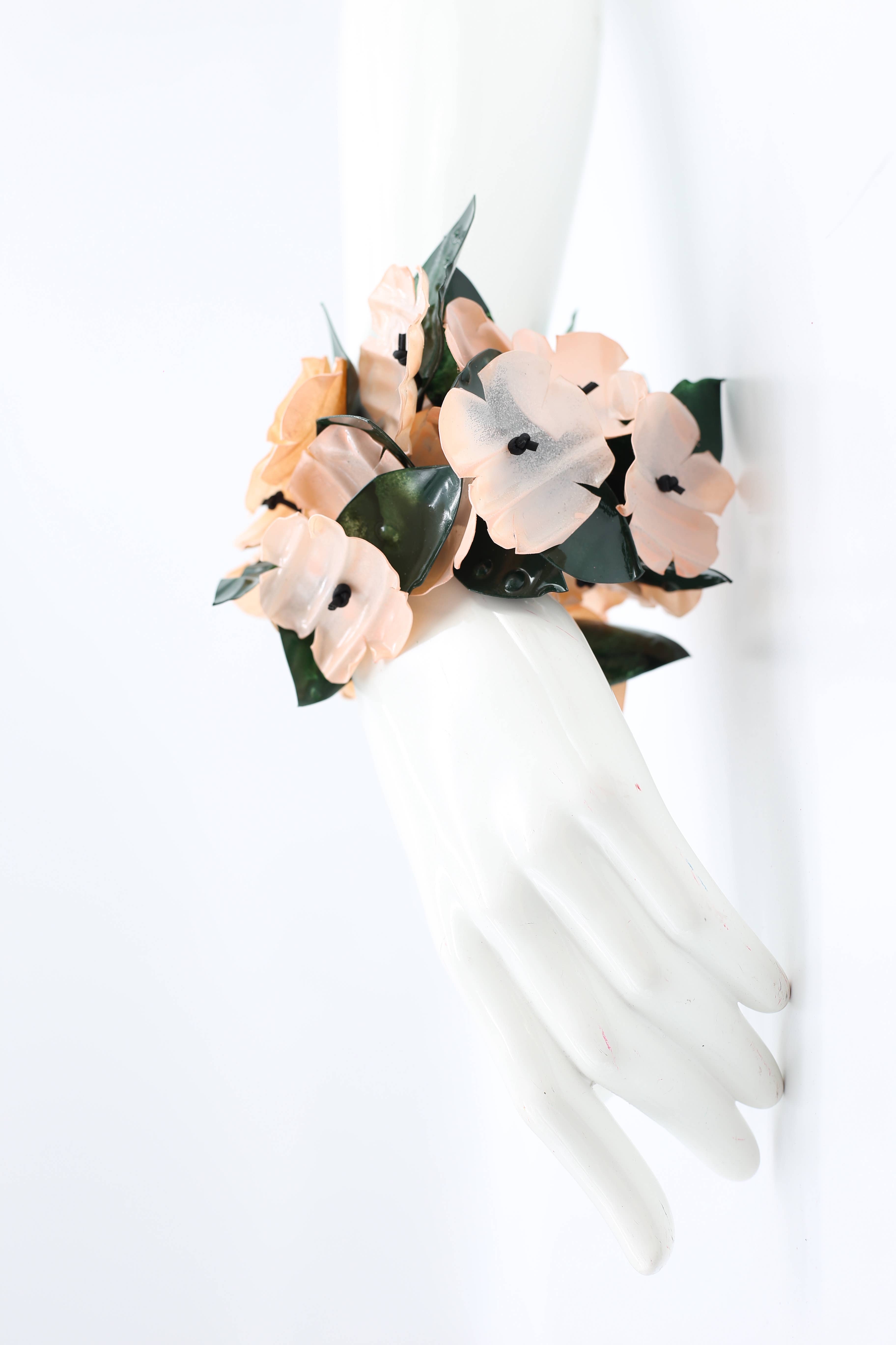 Jianhui London – Engroshandel Armbånd – Recycled plast valmue med grønne blade armbånd4