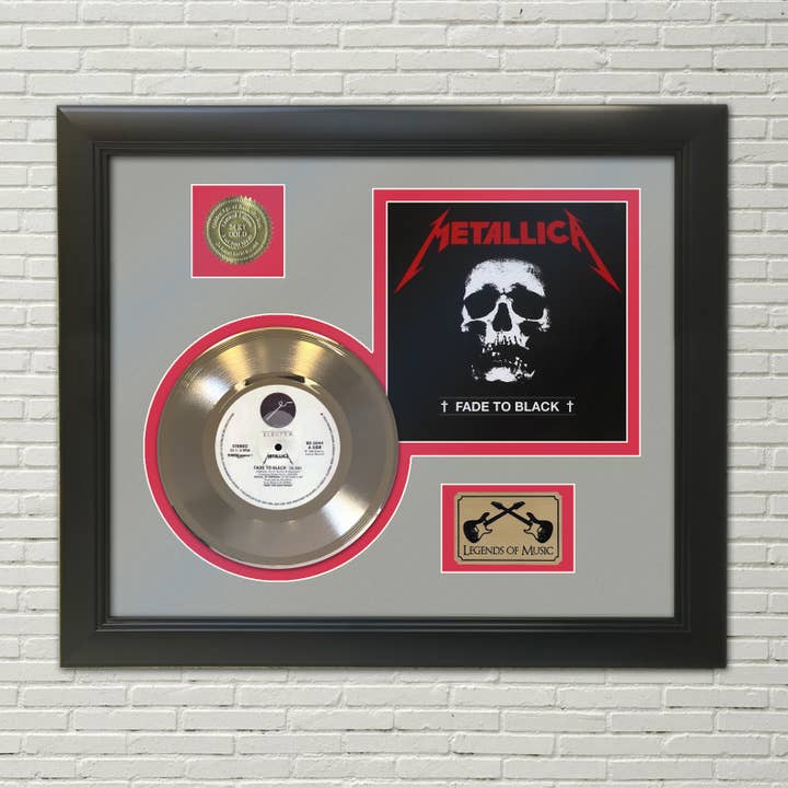 Expositor em Moldura com Disco de Ouro Metallica Fade To Black 45 por atacado de Gold Record Outlet