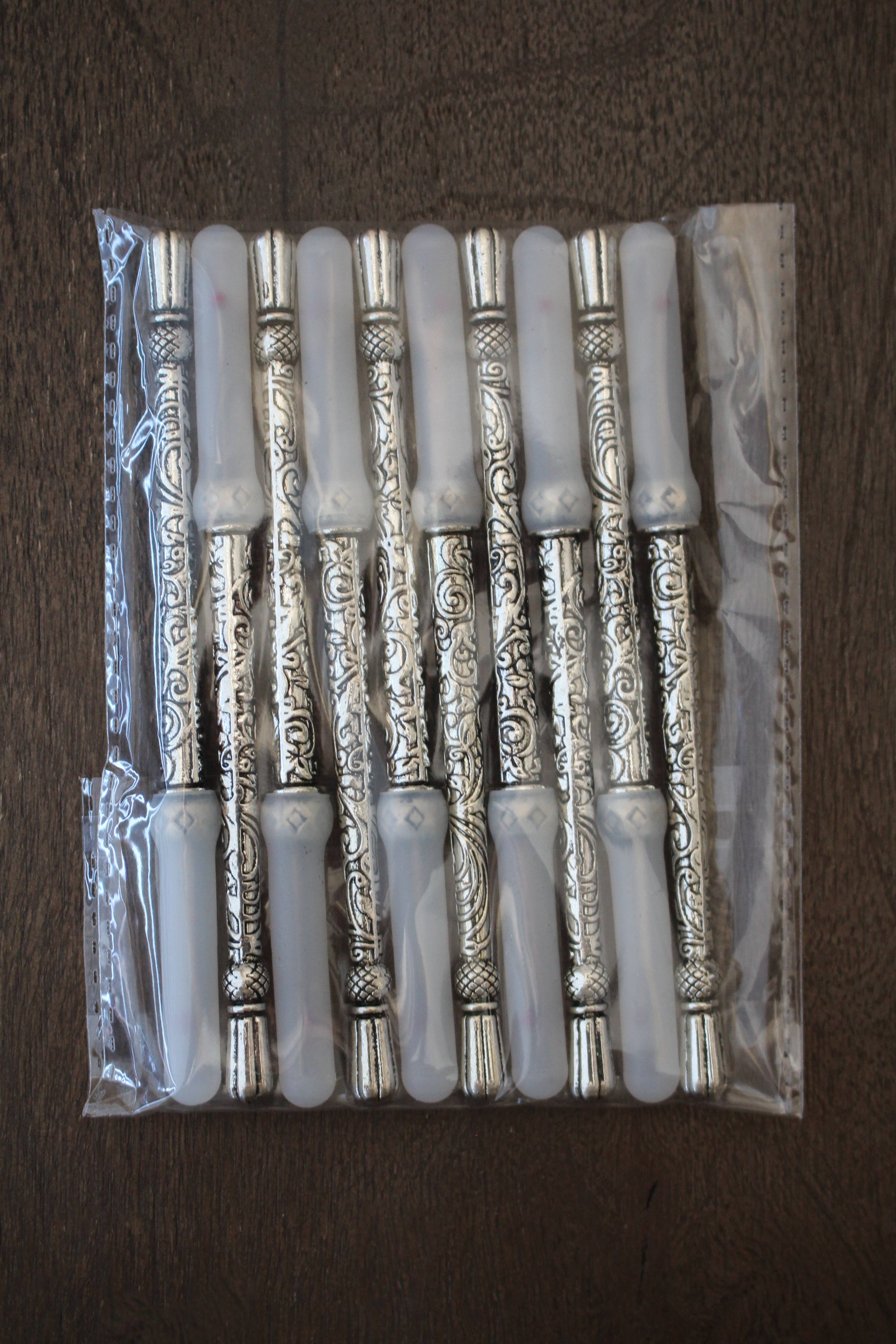 NNK Press - Wholesale Embroidery/Cross Stitch Supplies - Metal Engraved Seam Rippers (Set of 10)12