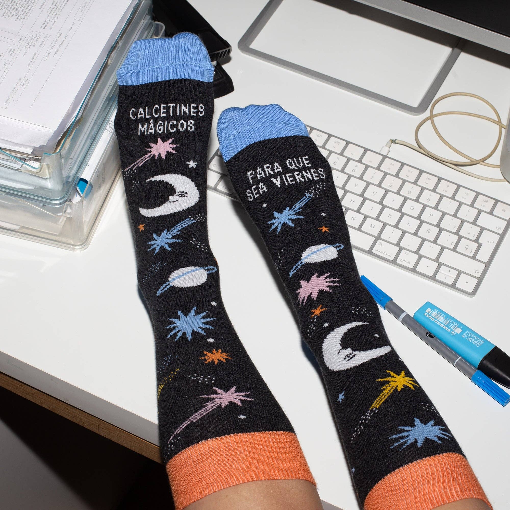 UO – wholesale Strumpor - Unisex – Strumpor "Magiska för att det ska bli fredag" Fredagskänsla3