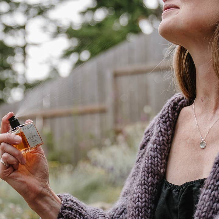 ginepro e abete dei boschi | Eau de Parfum per la vendita all'ingrosso da parte di FIADH Alchemy