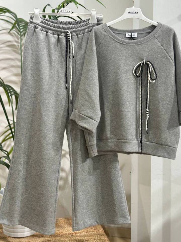 ADORA – wholesale Sweatshirt – Women's – Half-sleeve crew neck sweatshirt