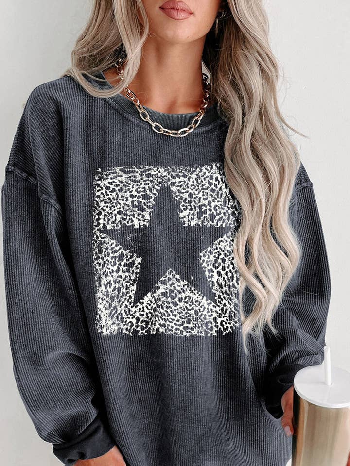 Sweatshirt Gráfica Leopard Star Cinza por atacado de Lovesoft