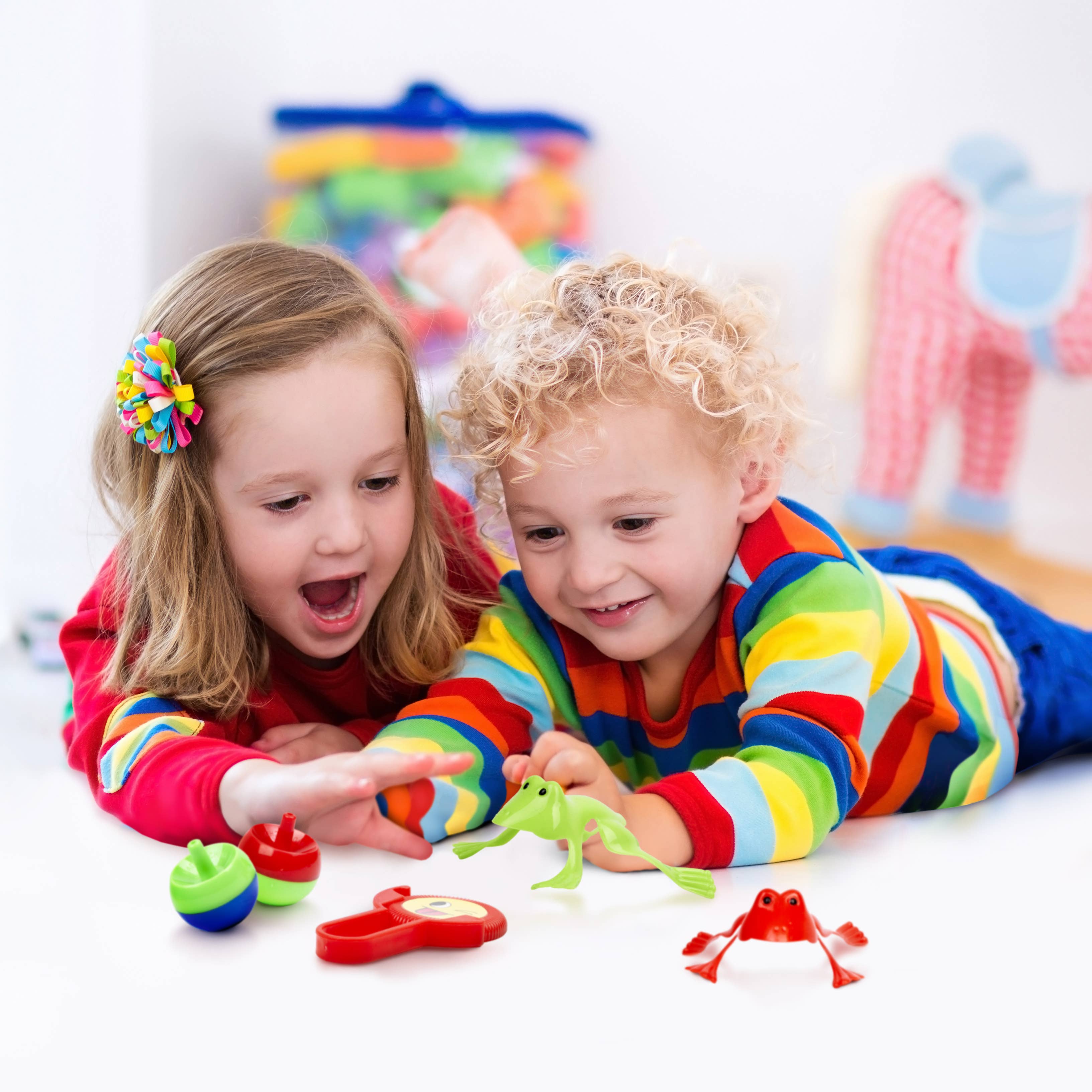 The Twiddlers – Conjunto de brinquedos - Crianças por atacado – Pacote de 120 brinquedos variados2