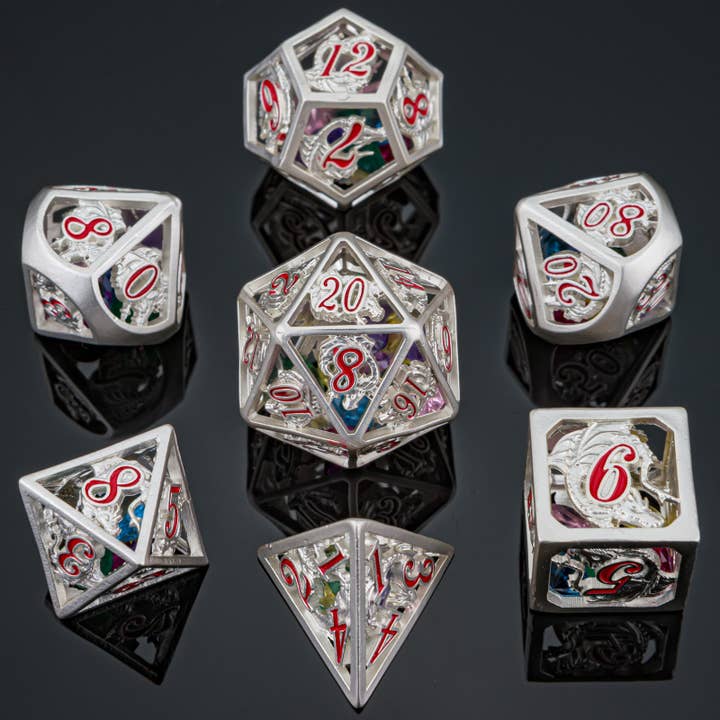 Set de dés polyédriques en forme de dragon creux remplis de pierres précieuses - Argent pour la vente par Hymgho Premium Dice