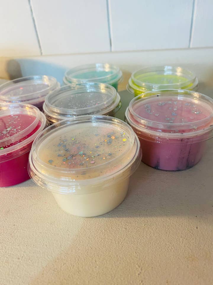 Pots de cire 4 oz pour la vente par Lyndseys Magical Melts