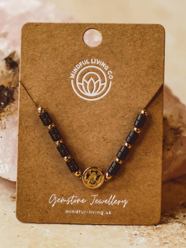 18K Gold Plated Elegant Clover Bracelet with Clasp for wholesale by Mindful Living Co.