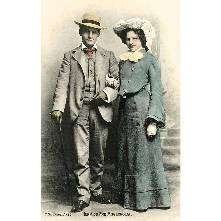 Found Image Press - Wholesale Postcard - Postcard FN-428 Herr og Fru Aggerholm