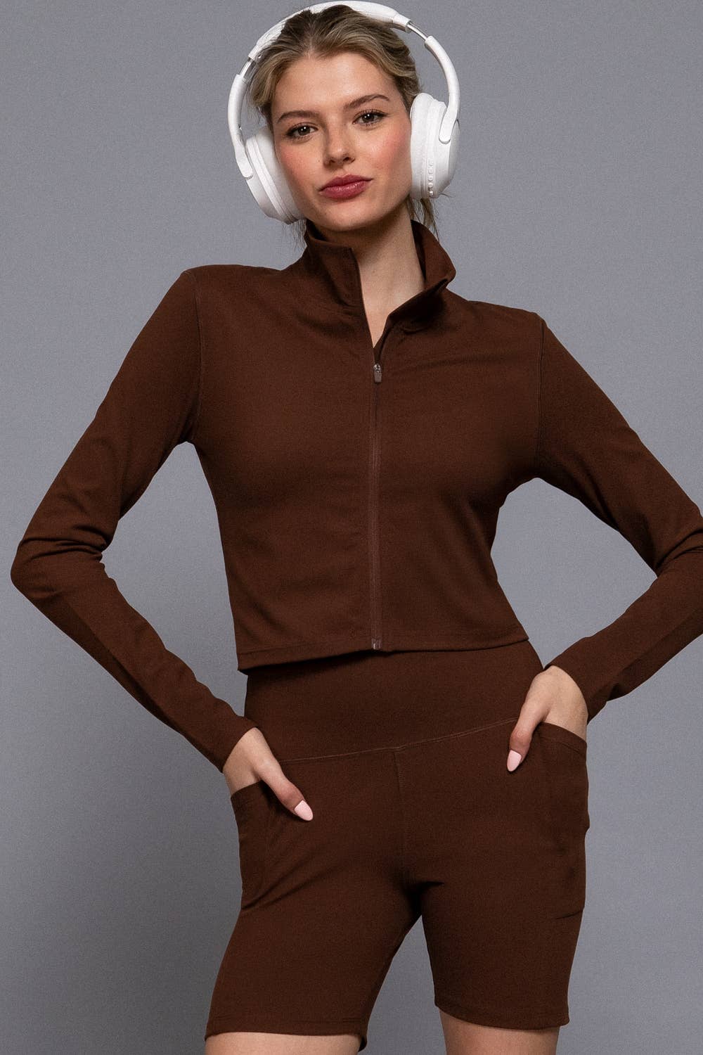 Active Basic | Active USA - Venta al por mayor Chaqueta deportiva - Mujer - Chaqueta de entrenamiento con cremallera, cuello alto y manga larga13