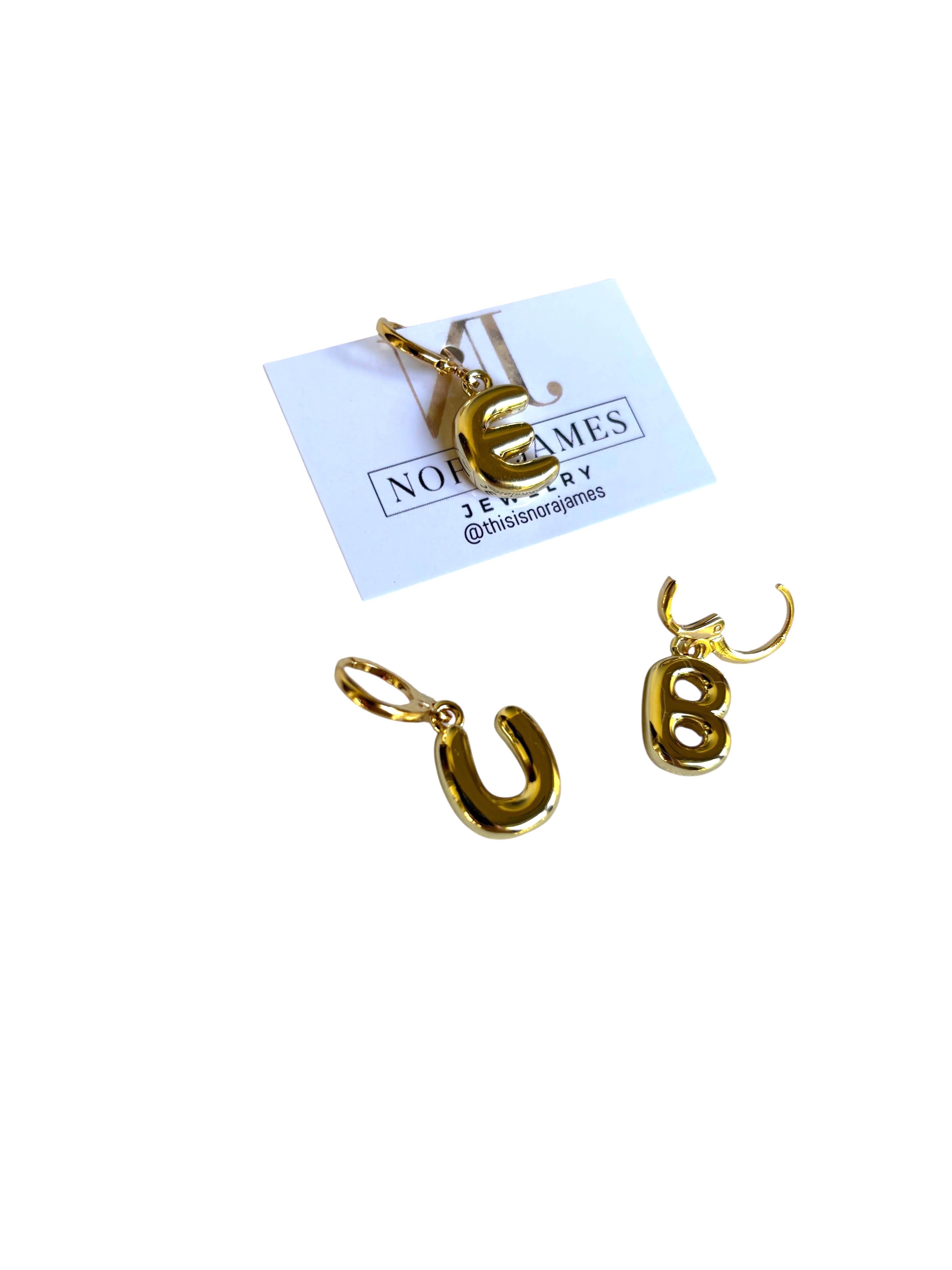 Nora James jewelry – Engroshandel Vedhæng/charm – Boblebogstavscharms1