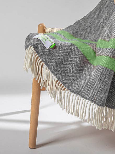 Manta verde y gris de cachemira y merino para venta al por mayor de Rathbornes 1488