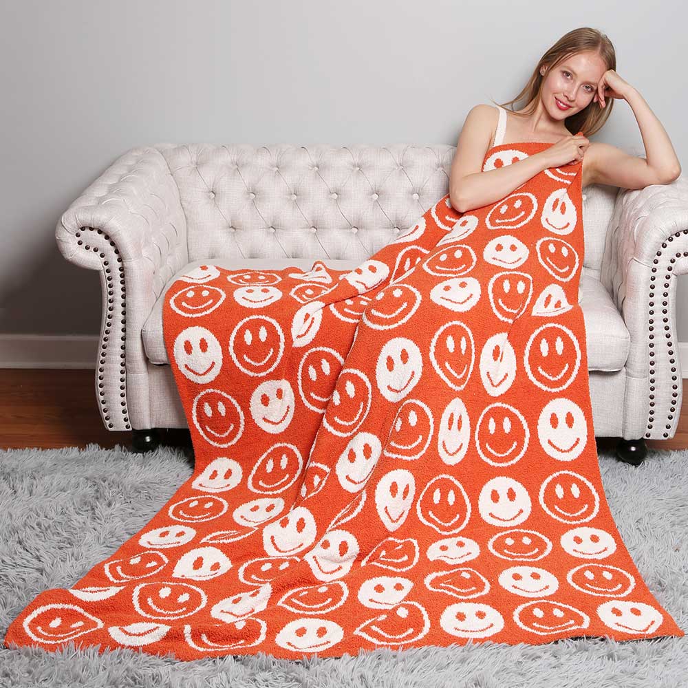 Sensibling Corp. - Wholesale Throw Blanket - SMILE PATTERNED REVERSIBLE Throw Blanket9