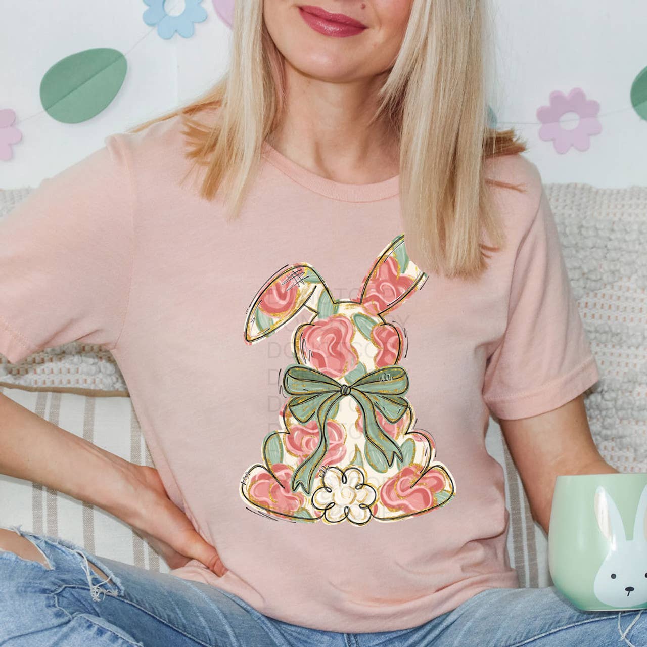 Trendy Tee Co. - Vendita all'ingrosso Maglietta stampata - Donna - Maglietta con coniglietto di Pasqua0