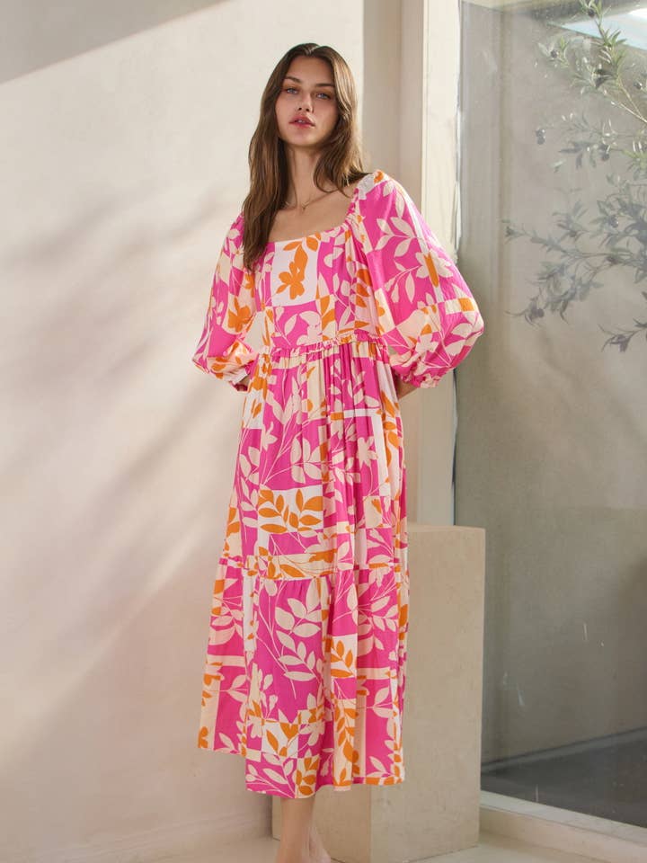 Geo blomstertrykt træt midikjole for engroshandel hos Oddi