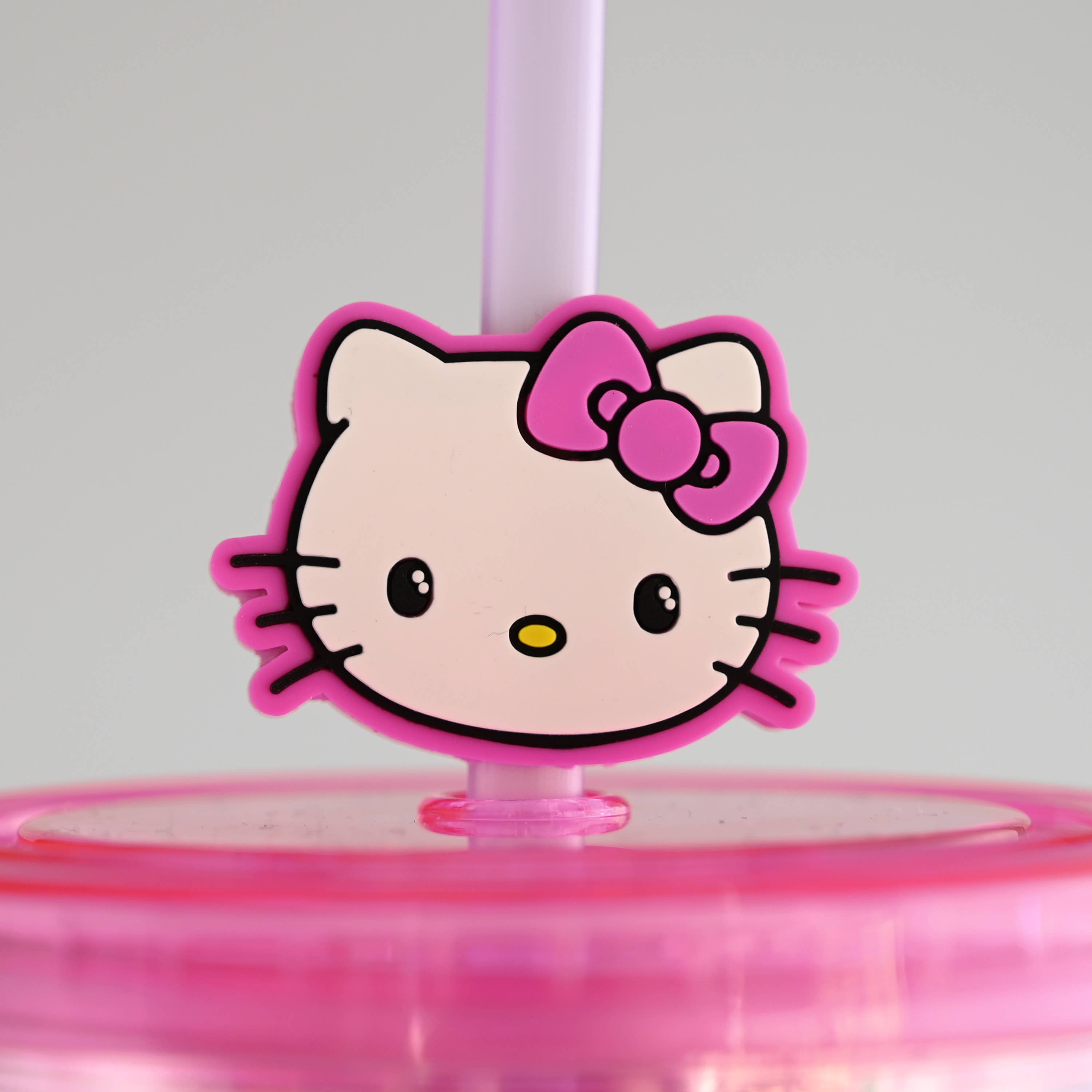 Silver Buffalo - Wholesale Drinking Glass/Cup - Hello Kitty Rainbow Treats & Stars 24Oz Plastic Cold Cup1