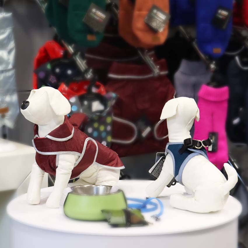 Croci S.p.A. - Wholesale Retailer Display - Accessories - Dog mannequin in faux leather3