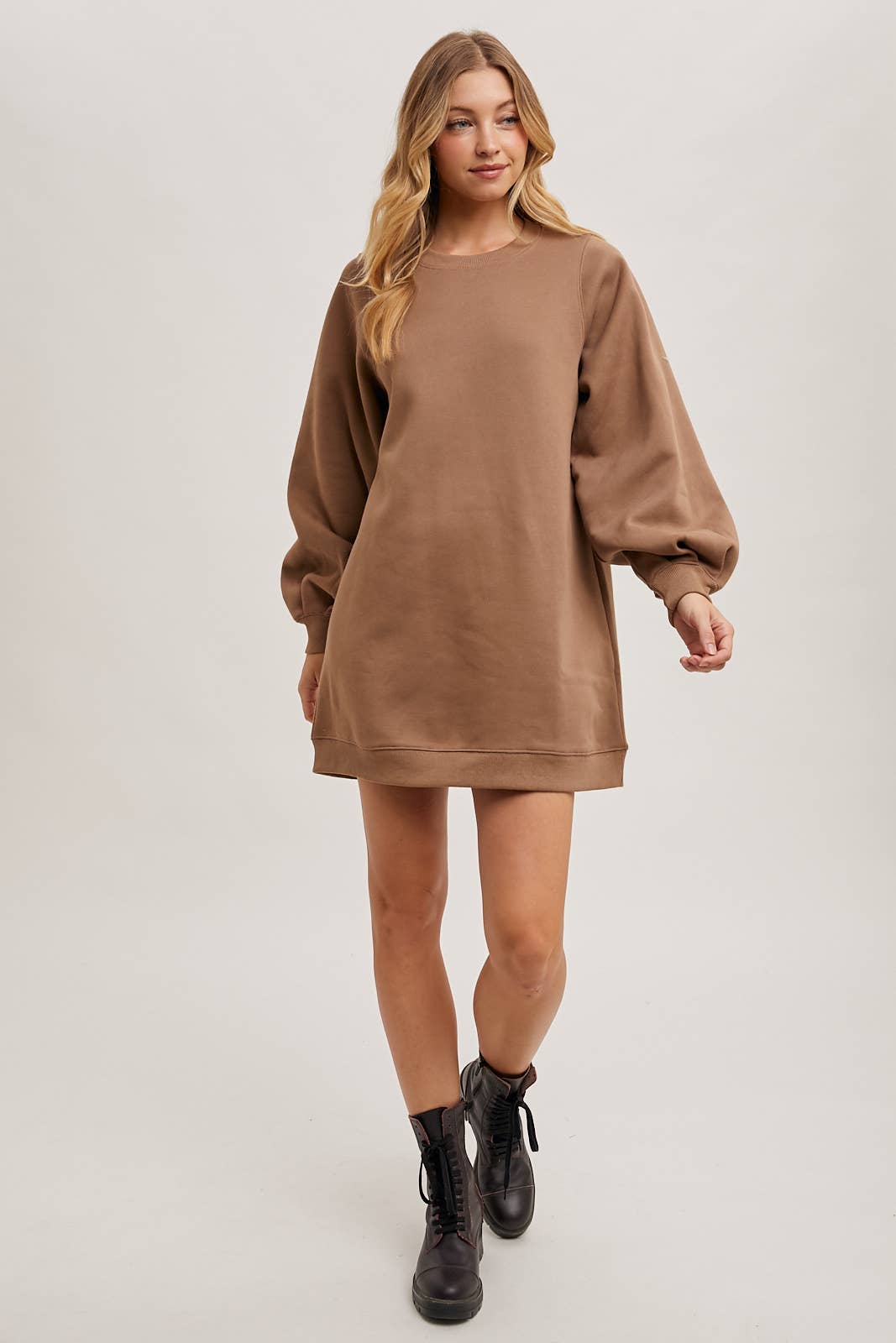 Bluivy – Großhandel Kleid – Damen – Sweatshirt-Kleid mit oversized Bubble-Ärmeln19