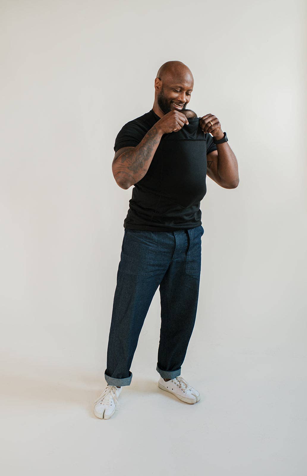 Lalabu - Wholesale Baby Carrier - Lalabu Dad Shirt | Baby Carrier | Black3