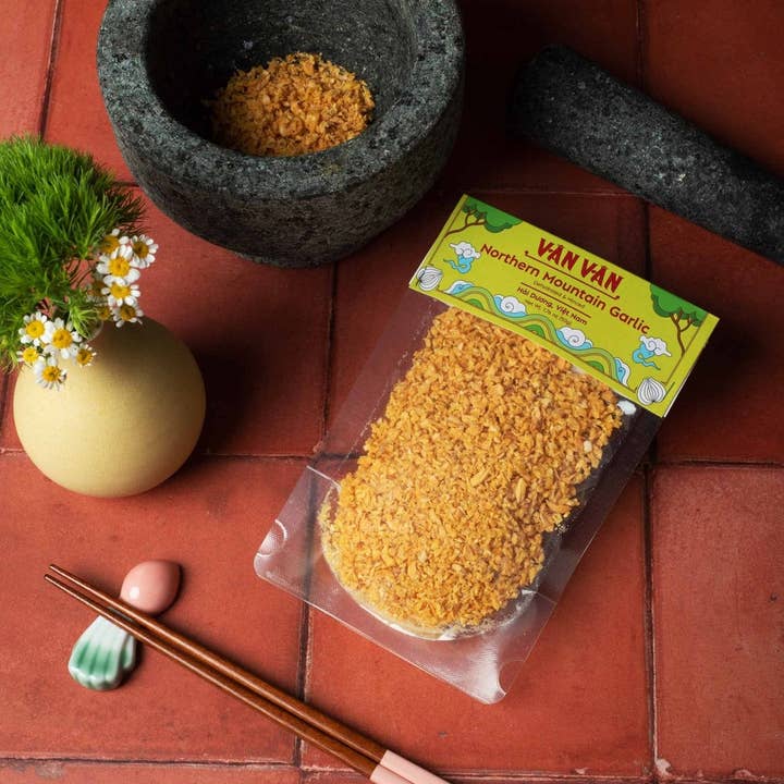 Vân Vân - Wholesale Dried Spice - Minced Northern Mountain Garlic Dried Herb - Single Origin1