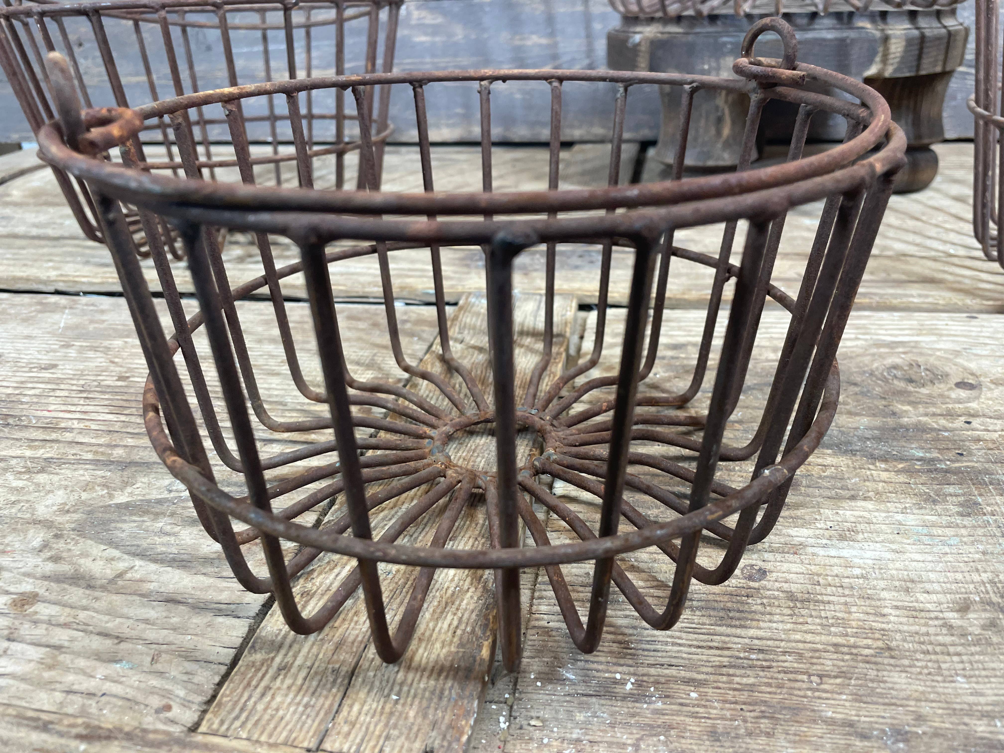 My Amigos Imports – wholesale Basket – Rusty Farmhouse Metal Egg Basket-WH-4 Sizes-NEW-Rustic9
