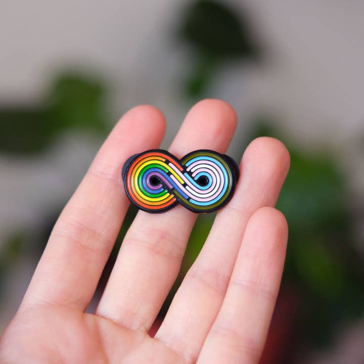 Bianca's Design Shop - Wholesale Lapel Pin/Button - Infinite Pride Pin2