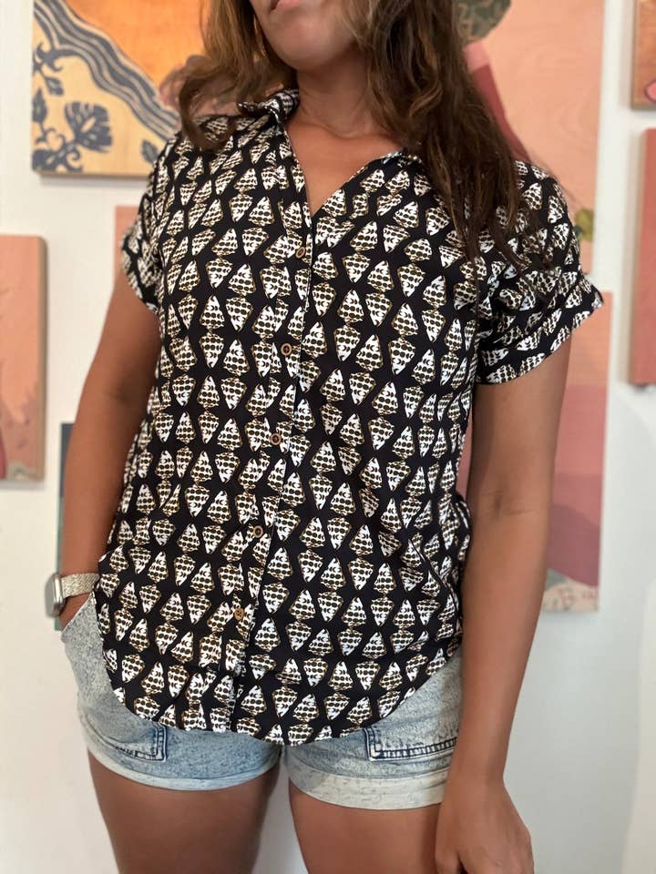 Paradise Now Hawaiʻi - Wholesale Button Down Shirt - Women's - Womens Aloha Tee in Waiehu
