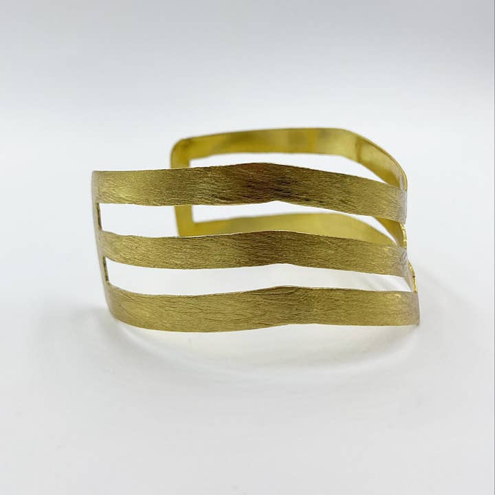 LA MAR - Wholesale Cuff Bracelet - WONDER gold-plated bracelet - Design with character4