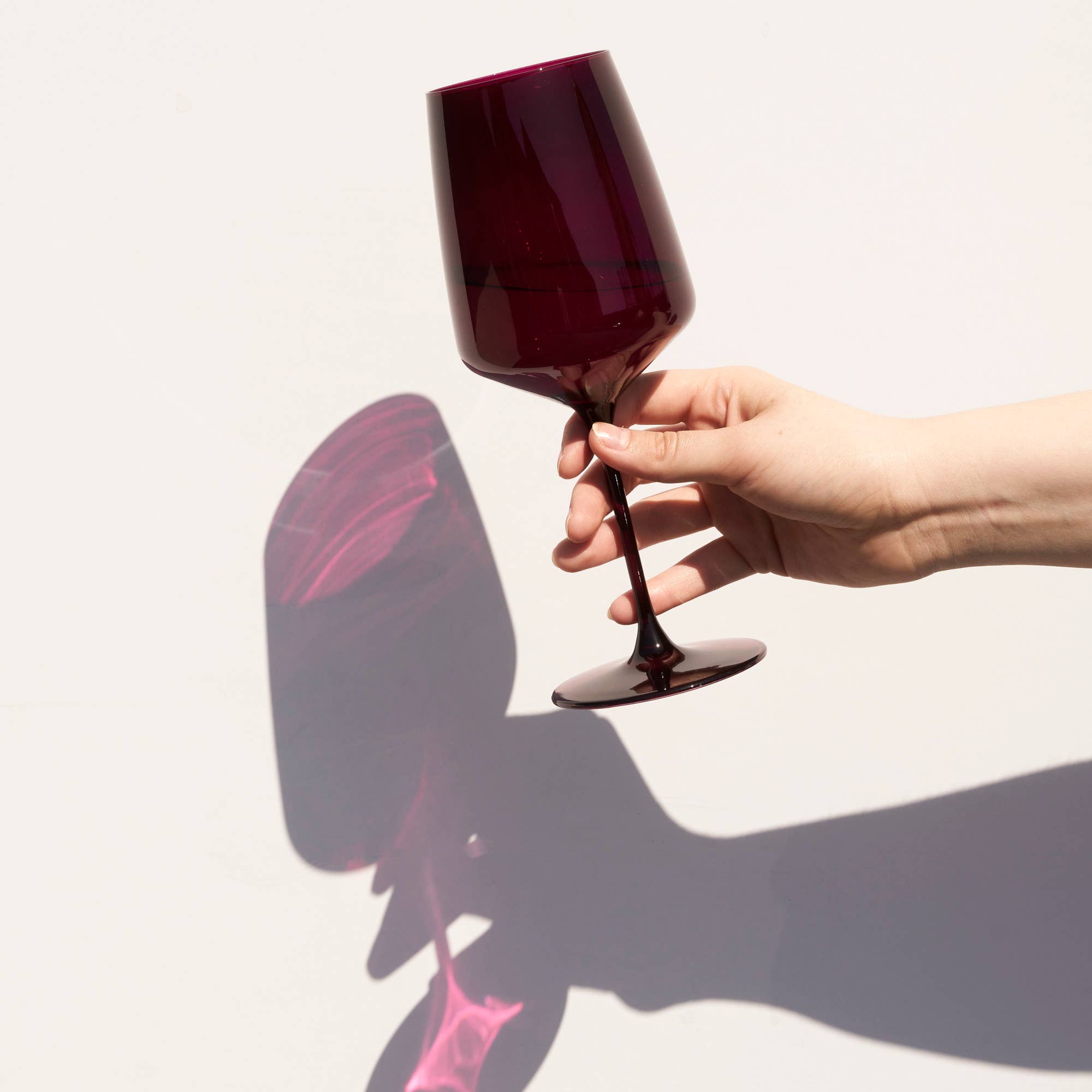 Viski - Wholesale Wine Glass - Reserve Nouveau Crystal Wine Glasses in Sun Set of 44