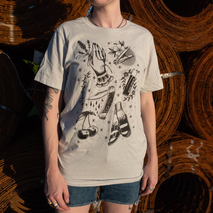 heycolanda studio - Wholesale Screen Printed T-Shirt - Women's - Sapphic Flash Short Sleeve4