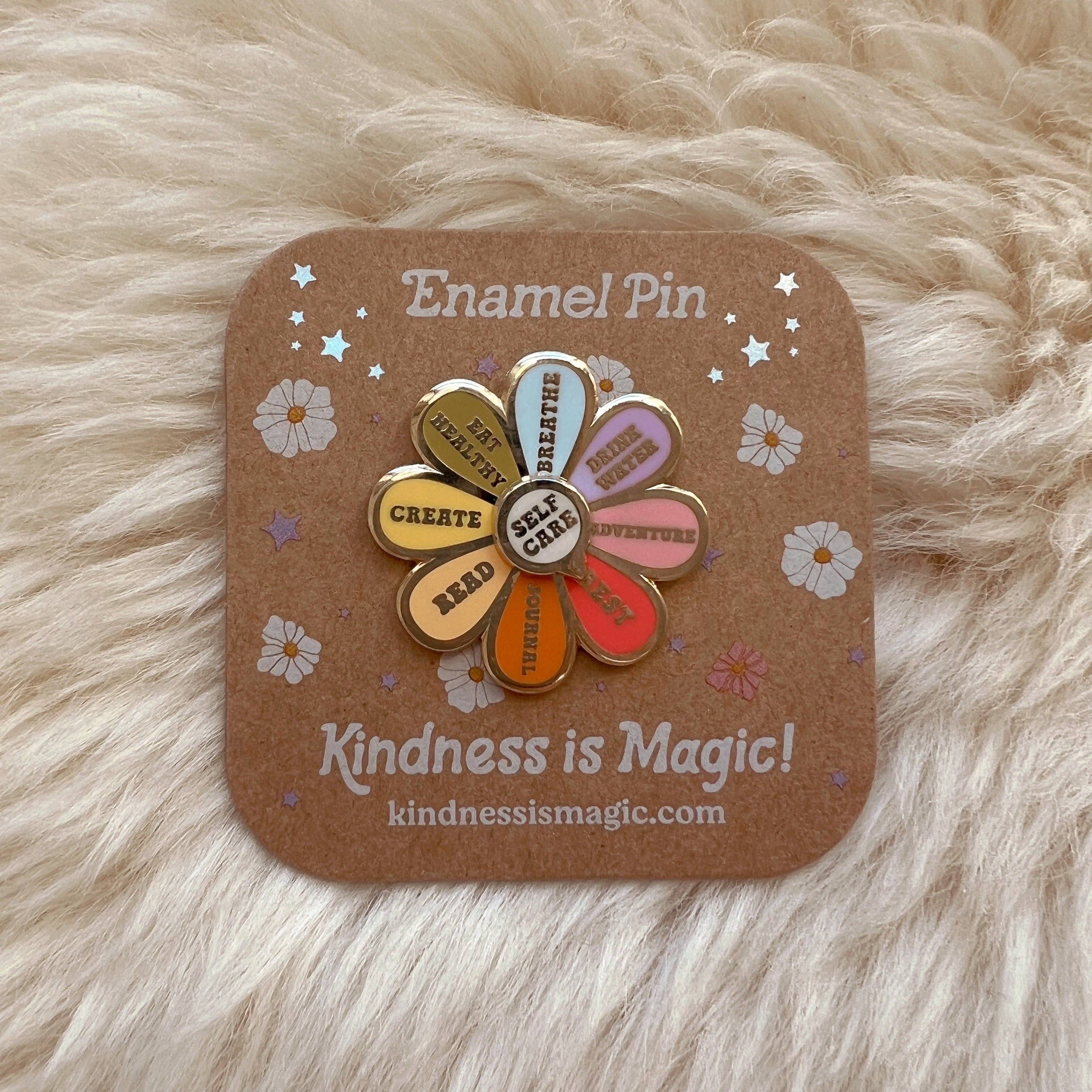 Kindness is Magic – Großhandel Anstecker/Button – Self Care Spinner Emaille-Stift1