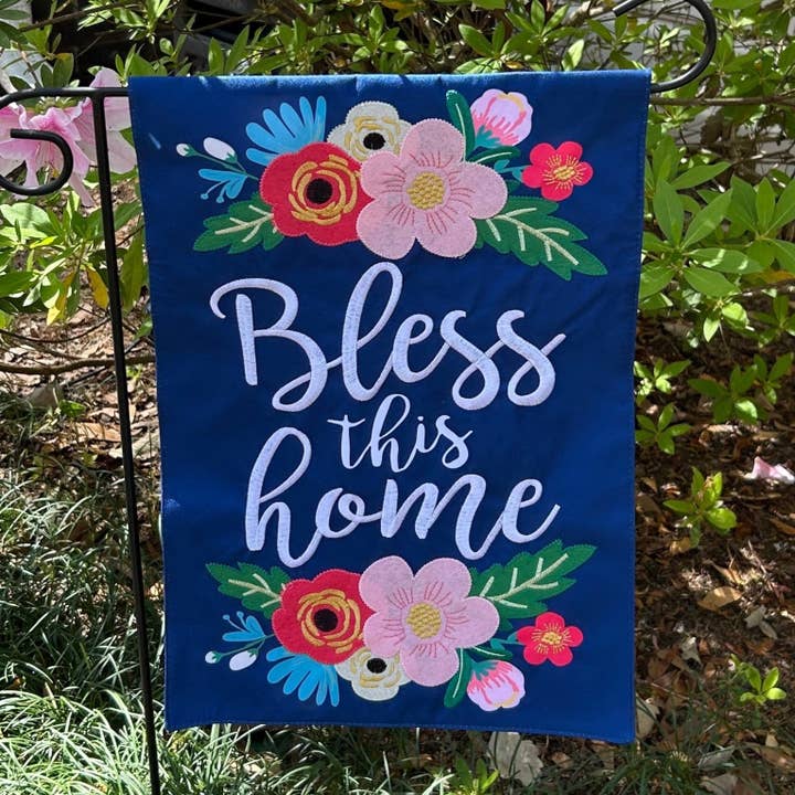 Bless This Home Blommig 2-sidig trädgårdsflagga 12,5x18" för wholesale av JEC Home Goods Inc