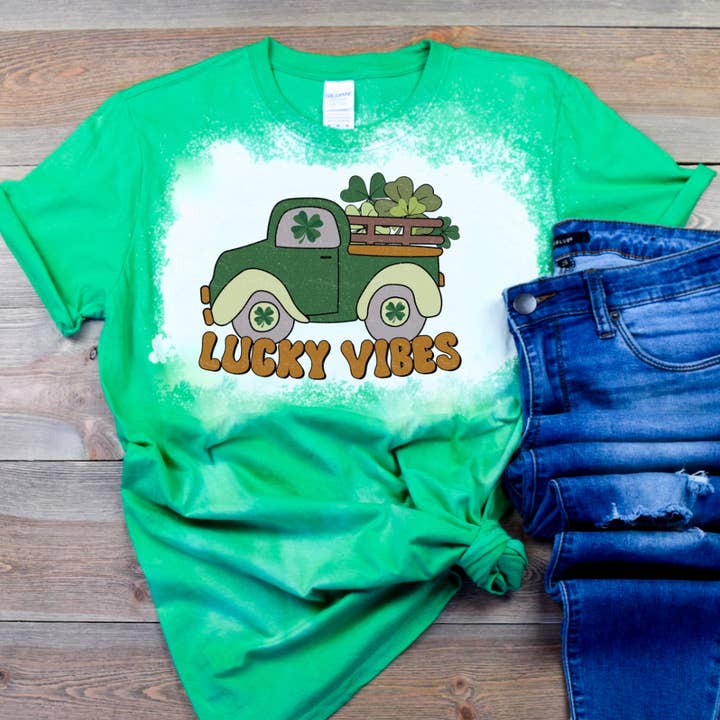 Lucky Vibes St. Patrick's Day Shirt für den Großhandel von Londas Trendy Tees